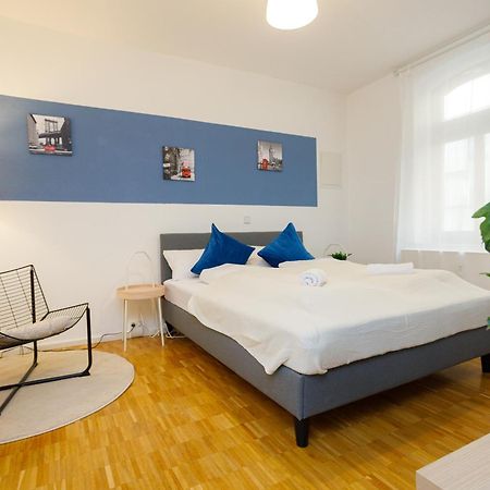 Fullhouse - Halle - R6 Apartments - Smarttv - Nespresso Bagian luar foto