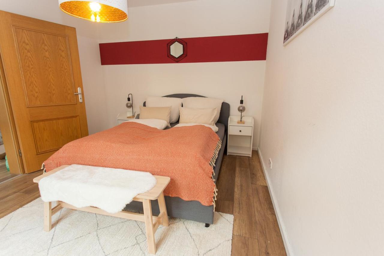 Fullhouse - Halle - R6 Apartments - Smarttv - Nespresso Bagian luar foto