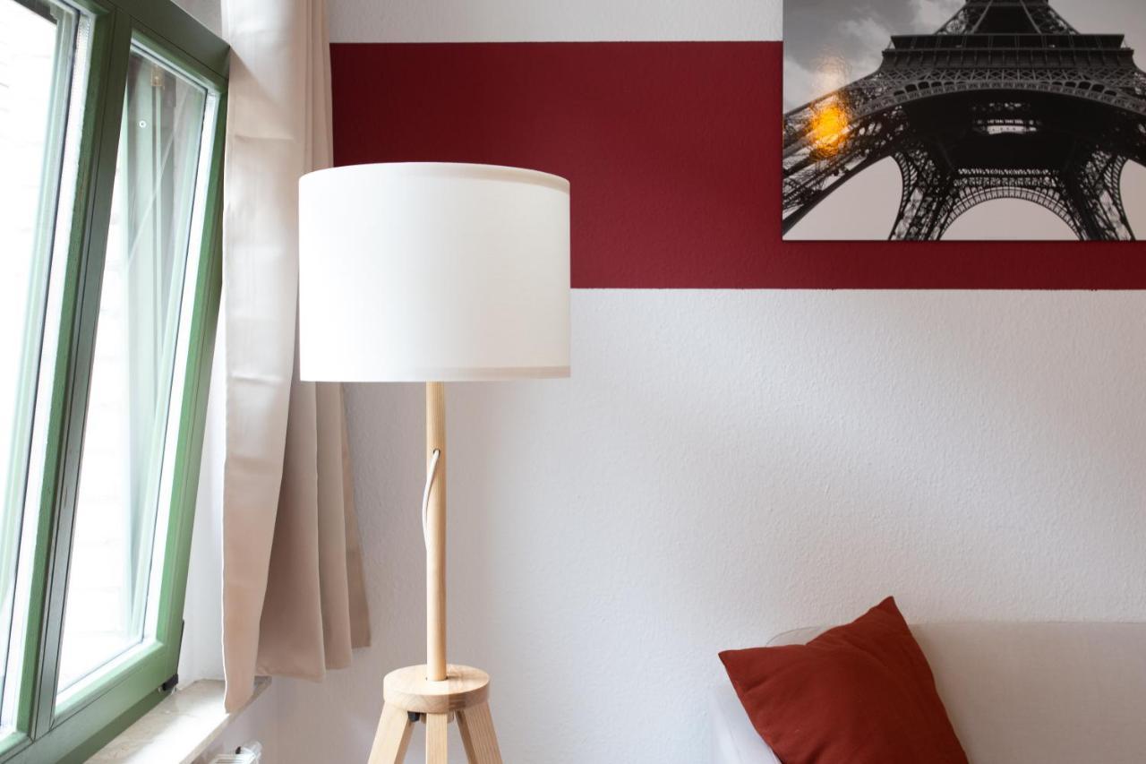 Fullhouse - Halle - R6 Apartments - Smarttv - Nespresso Bagian luar foto