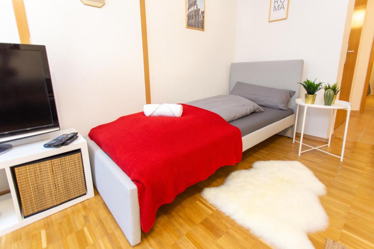 Fullhouse - Halle - R6 Apartments - Smarttv - Nespresso Bagian luar foto
