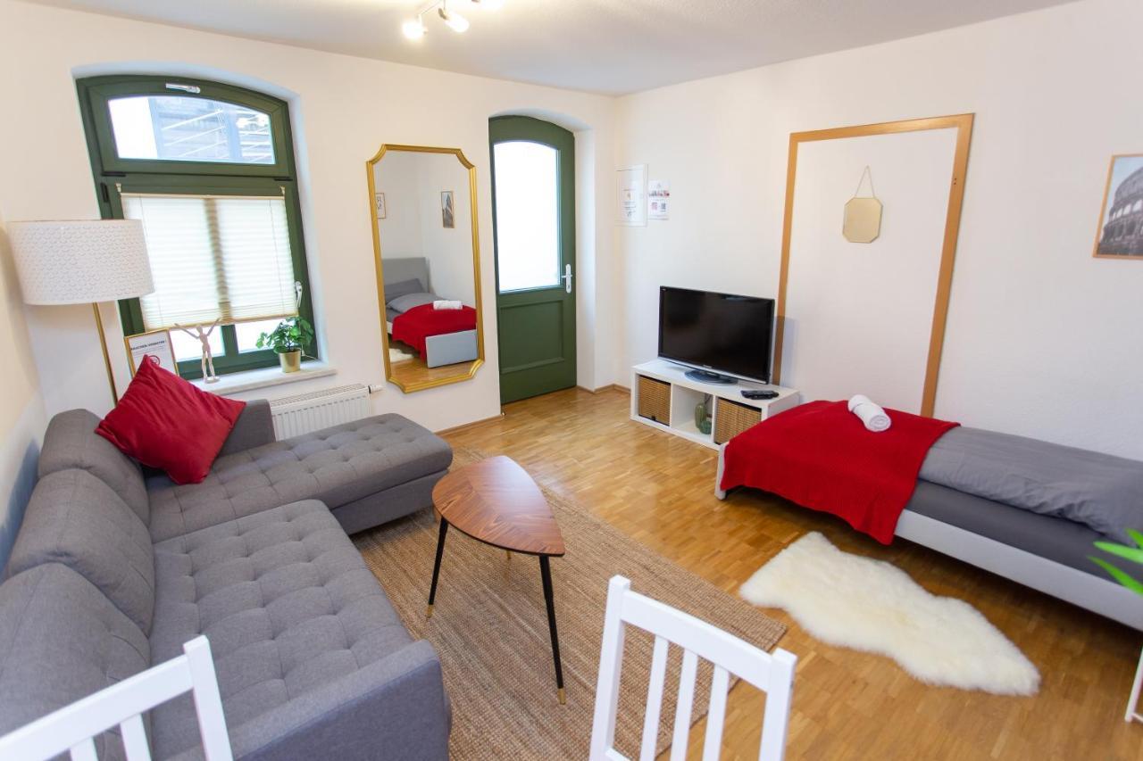 Fullhouse - Halle - R6 Apartments - Smarttv - Nespresso Bagian luar foto