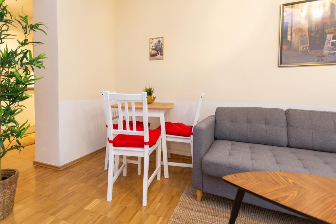 Fullhouse - Halle - R6 Apartments - Smarttv - Nespresso Bagian luar foto