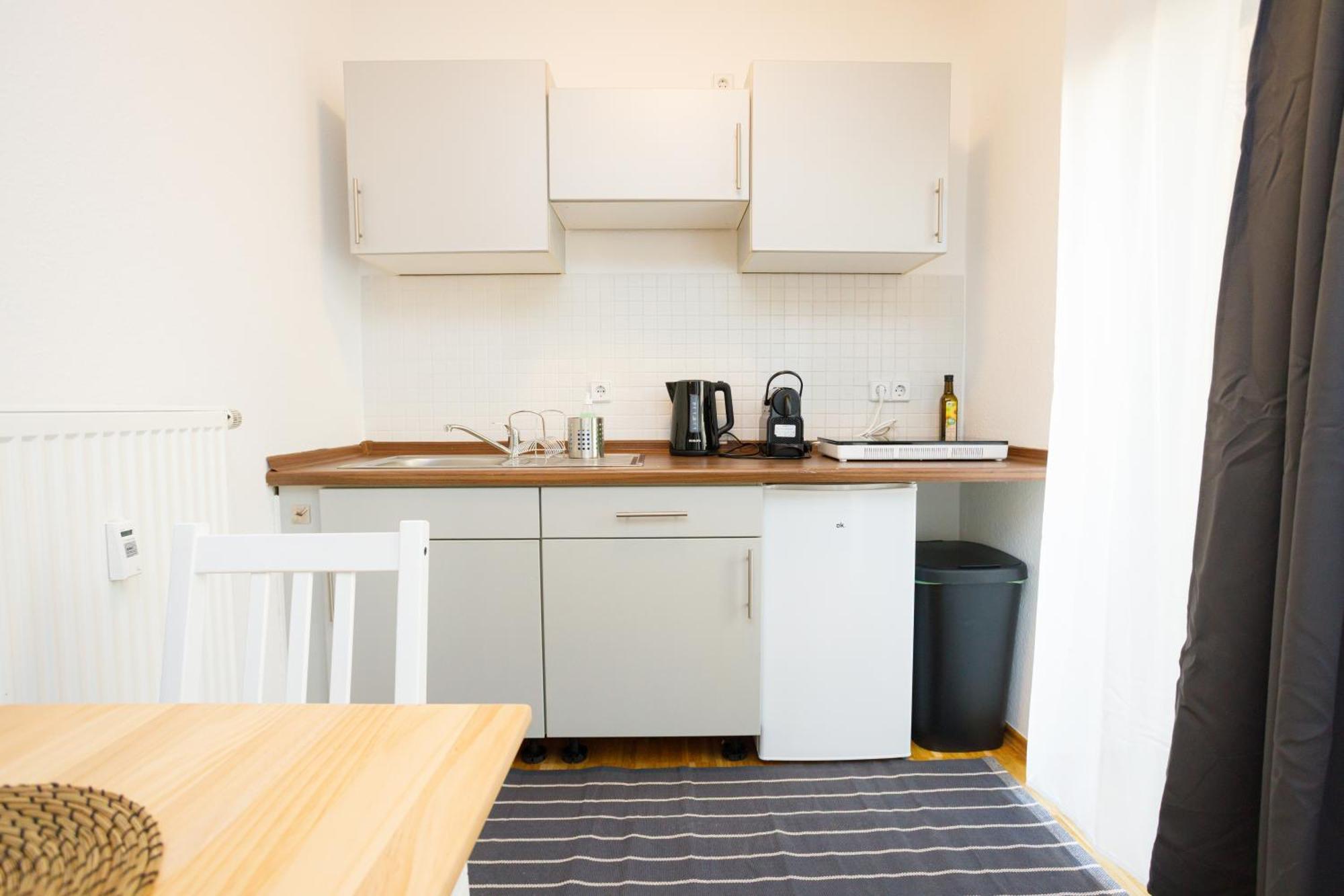 Fullhouse - Halle - R6 Apartments - Smarttv - Nespresso Bagian luar foto