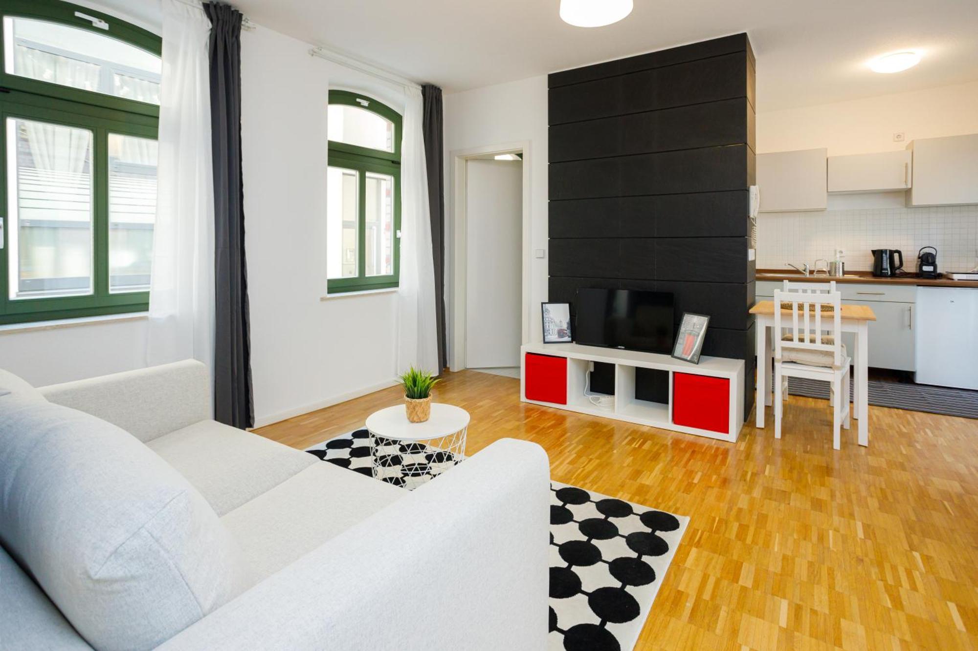Fullhouse - Halle - R6 Apartments - Smarttv - Nespresso Bagian luar foto